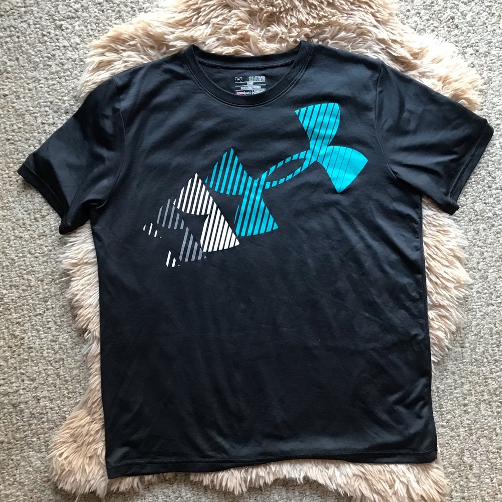 Under armour YXL t shirt